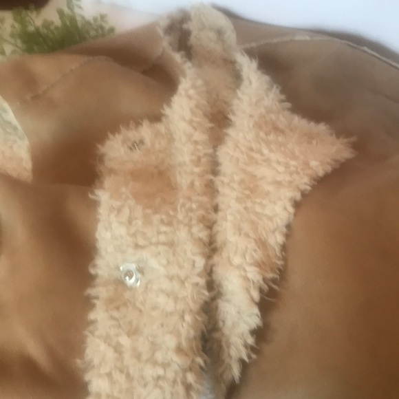 “FAUX SUEDE & SHEEPSKIN “ Ladies Vest - Picture 11 of 15